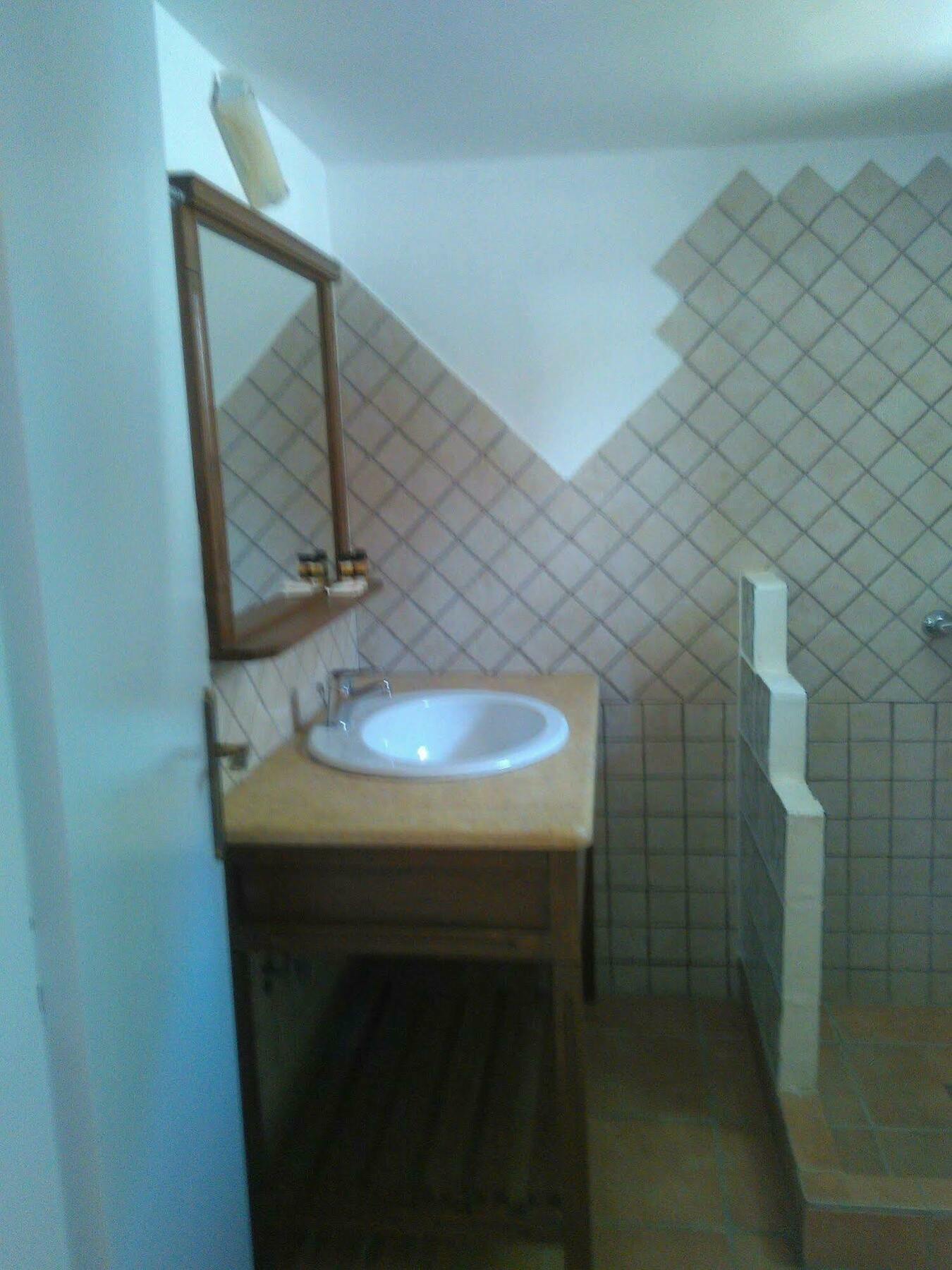 Onar Mani Suites Néon Oítilon Екстериор снимка