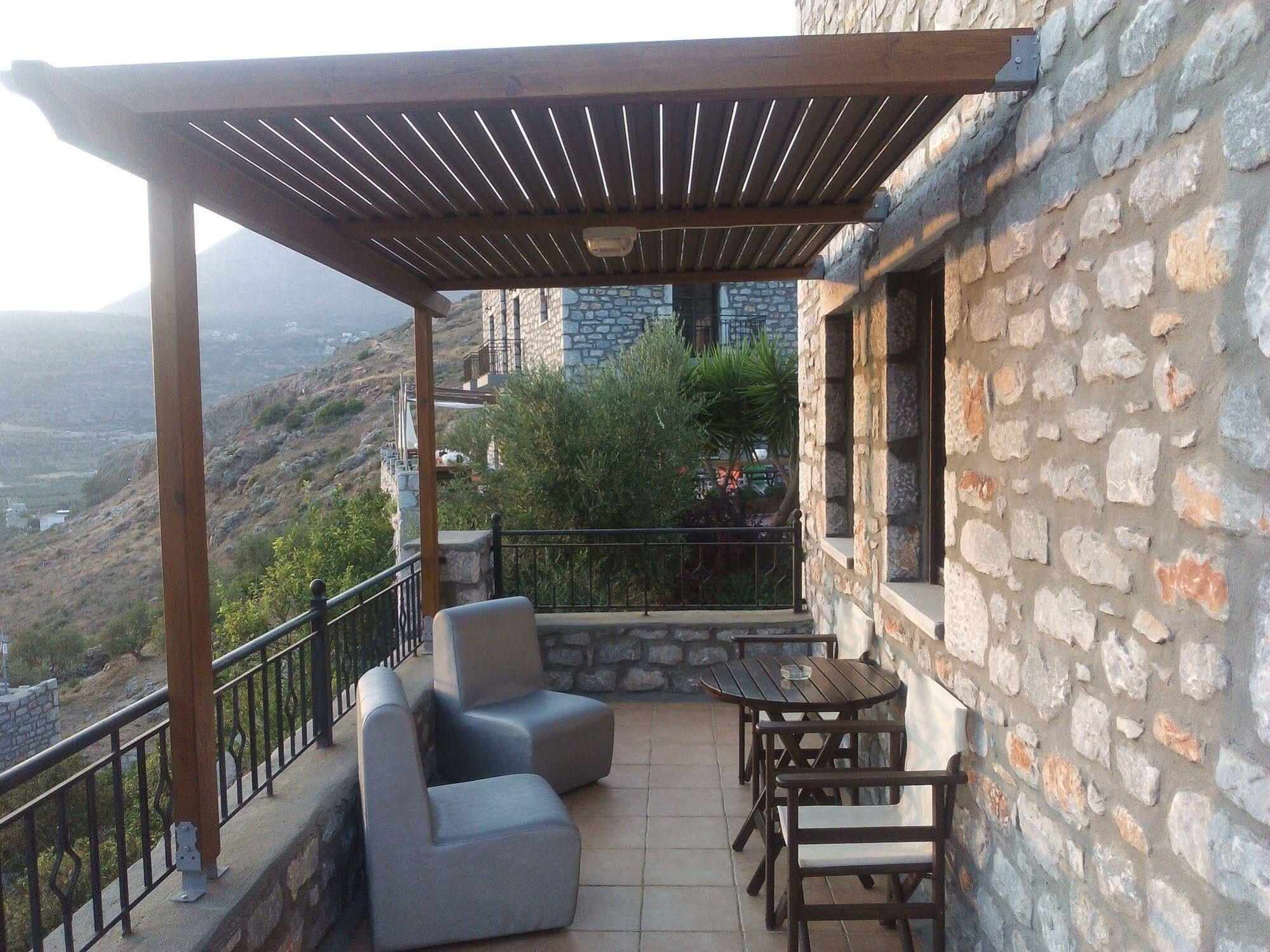 Onar Mani Suites Néon Oítilon Екстериор снимка